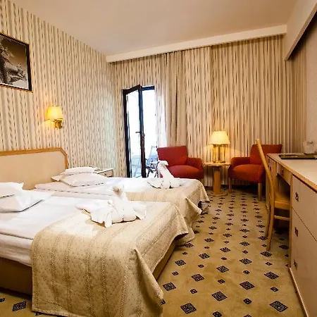 Hotel Gggociman 4*